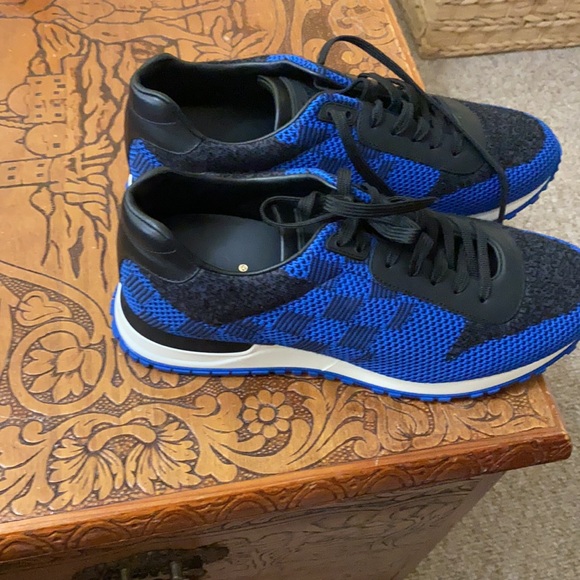 Louis Vuitton sneaker for sale. Wear only once - Picture 2 of 3